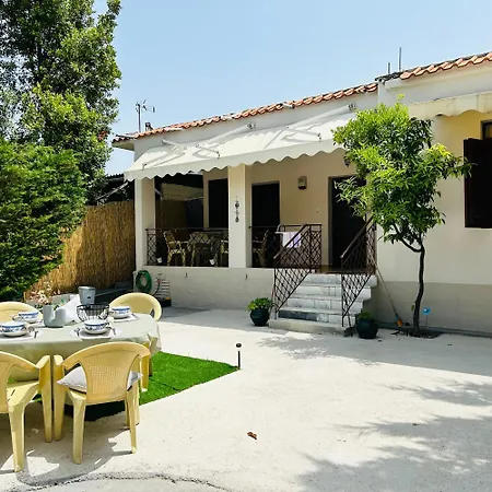 Holiday home Garden House Ofrinion